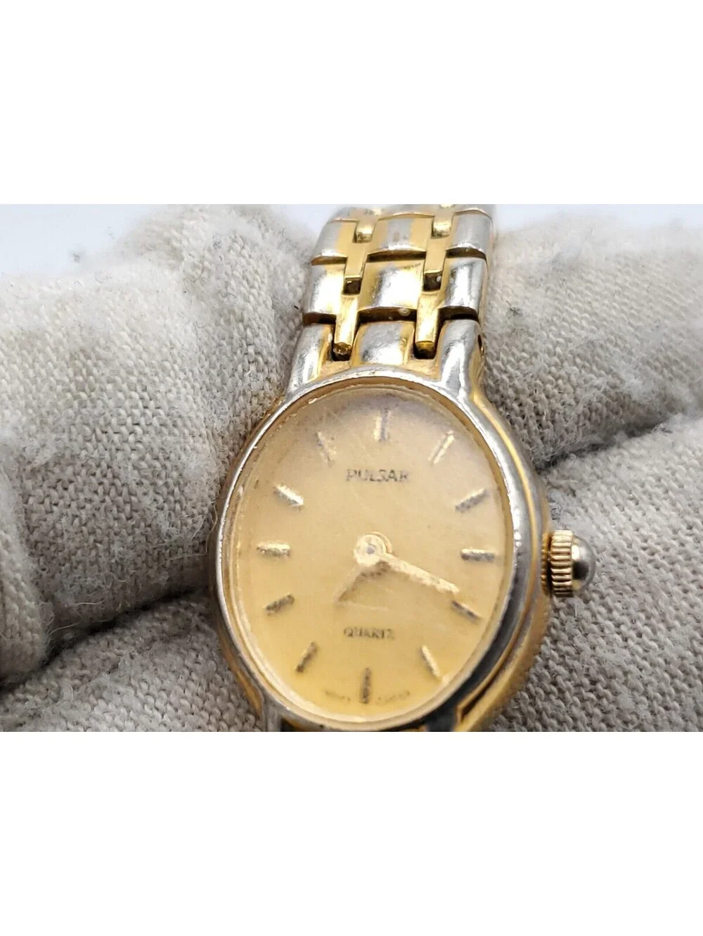 Pulsar Quartz Watch Women New Battery Gold Tone Oval